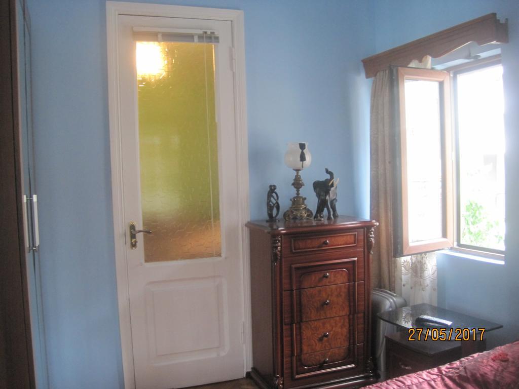 Metaxa Guesthouse Batumi Luaran gambar